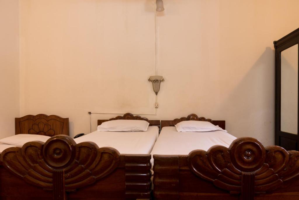 Мумбаи: Bed and Breakfast at Colaba