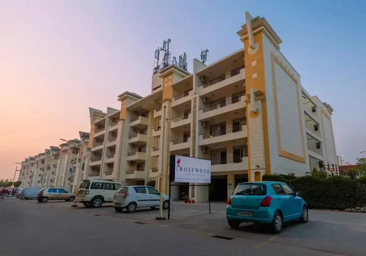 Пантнагар: Rosewood Apartment Hotel - Pantnagar