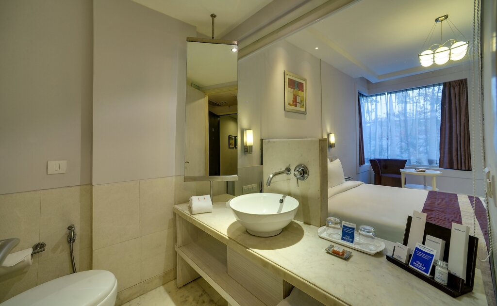 Нью-Дели: Sarovar Portico Naraina Delhi