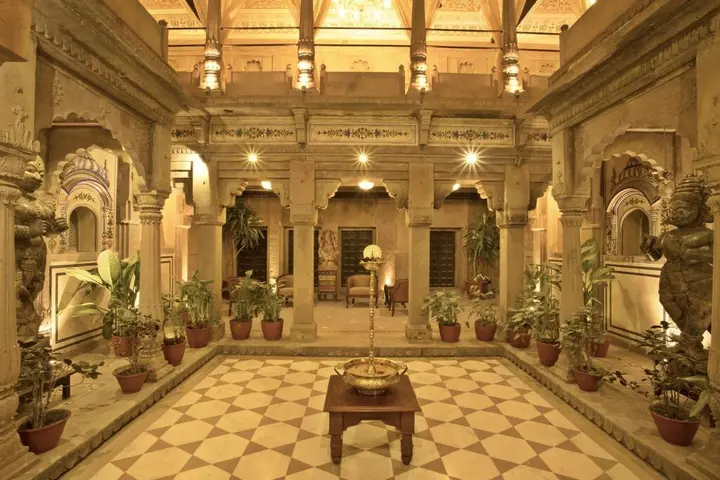 Варанаси: BrijRama Palace, Varanasi - By the Ganges