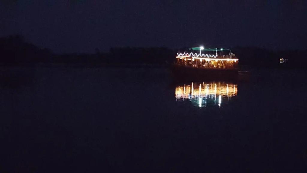 Кавелоссим: River Castle