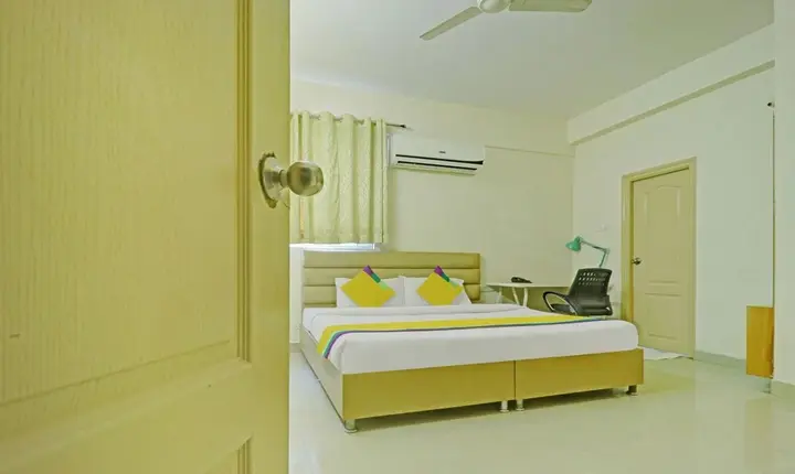Хидерабад: 10594 Hotel Marie Gold