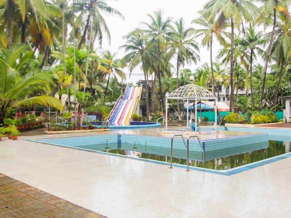 Киим: Big Splash Alibaug