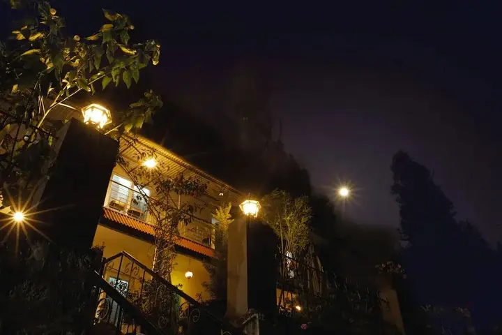 Ути: Reflections Guest House