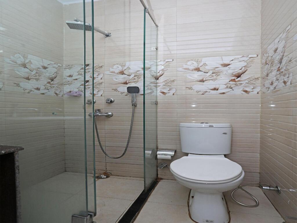 Нью-Дели: OYO 4882 Hotel Golden Park