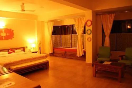 Калимпонг: The Pink Door Hotel