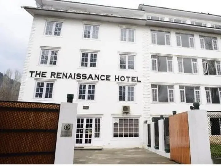 Шринагар: The Resident Hotel