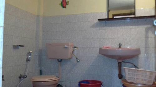 Кандолим: Spacious Studio Apartment near Candolim Beach