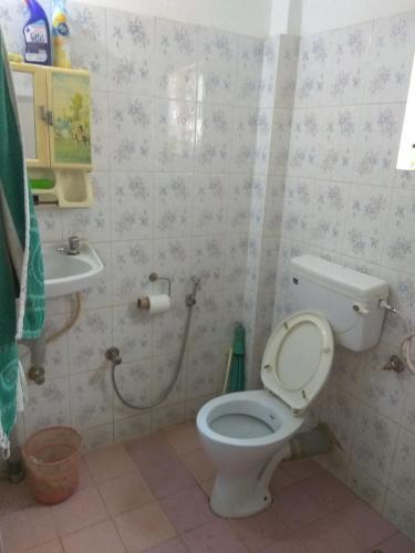Кандолим: Spacious Studio Apartment near Candolim Beach