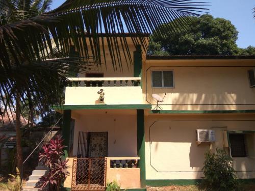 Кандолим: Spacious Studio Apartment near Candolim Beach