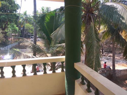 Кандолим: Spacious Studio Apartment near Candolim Beach
