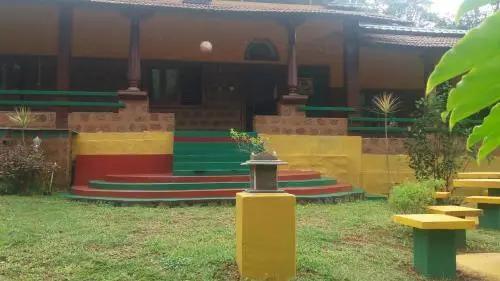 Какабе: Vrindavan Sangeeth Farms