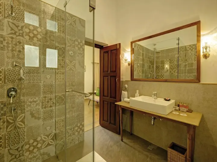 Лакхнау: Saraca Hotel Lucknow