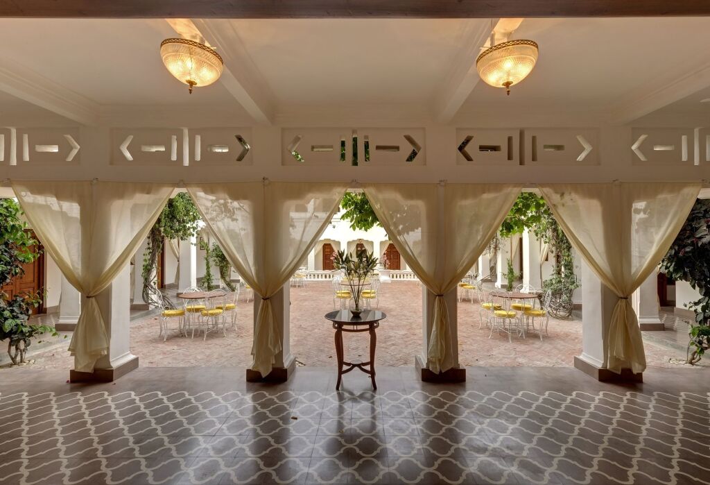 Лакхнау: Saraca Hotel Lucknow