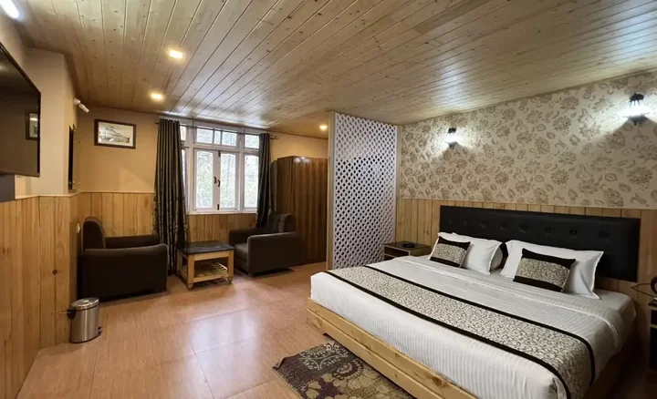 Лачунг: Etho Metho Hotel by RightClique