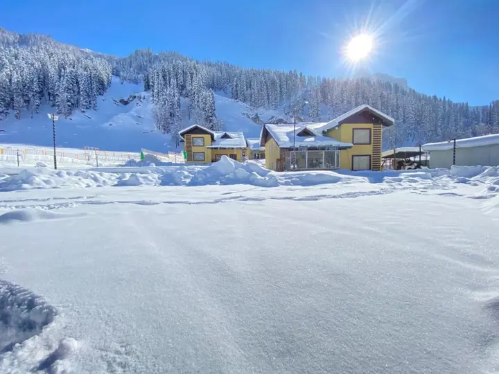 Пахалгам: Hotel Akbar Sonamarg