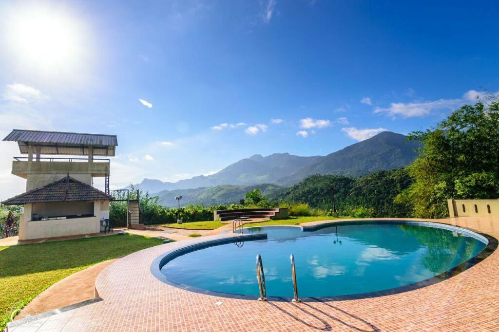 Велламундра: Wayanad Village Resort
