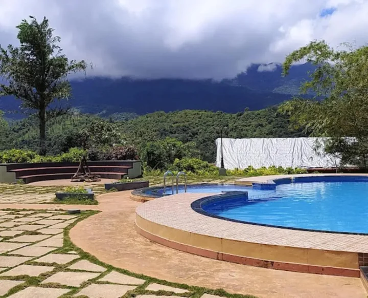 Велламундра: Wayanad Village Resort