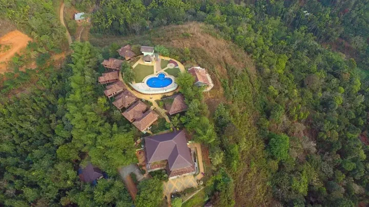 Велламундра: Wayanad Village Resort