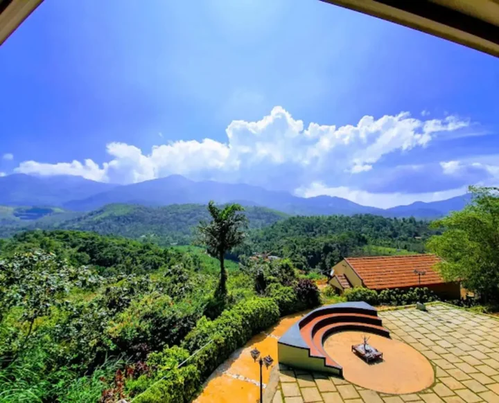 Велламундра: Wayanad Village Resort