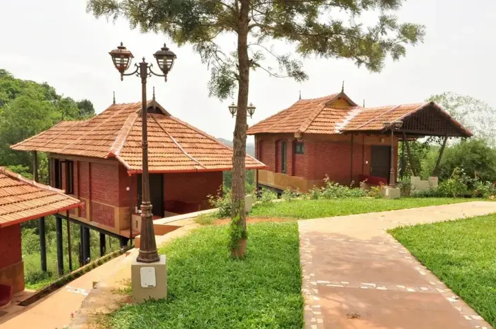Велламундра: Wayanad Village Resort