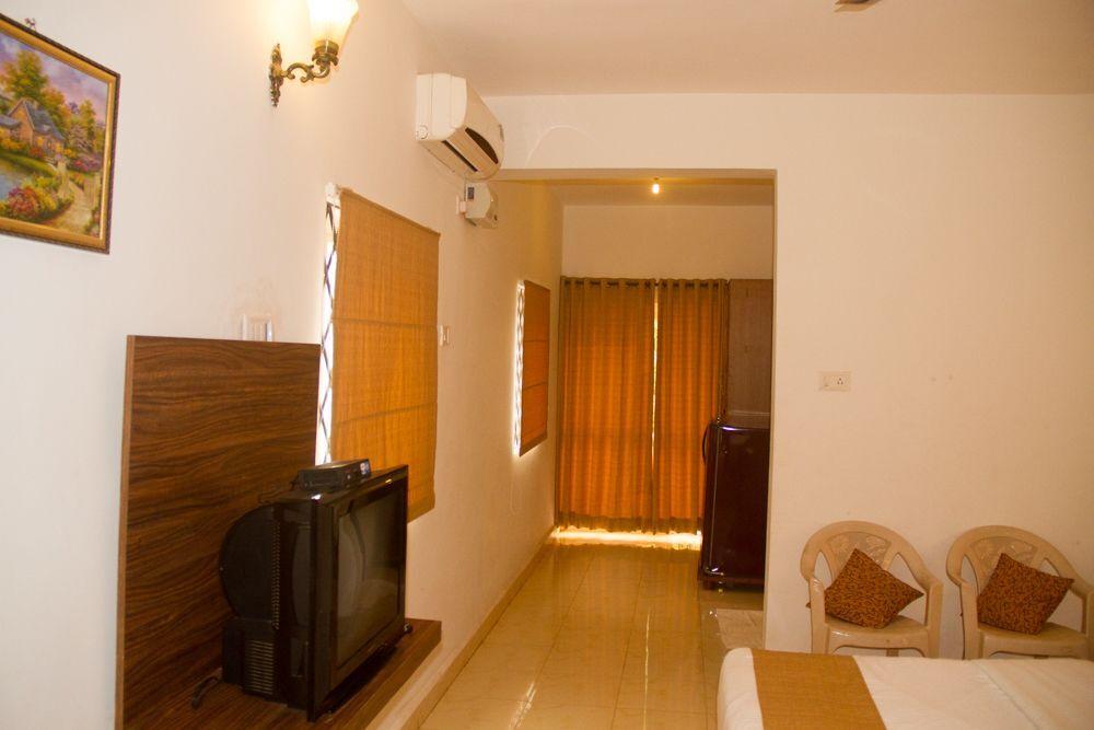 Кандолим: Nirvah Candolim Beach Holiday Stay