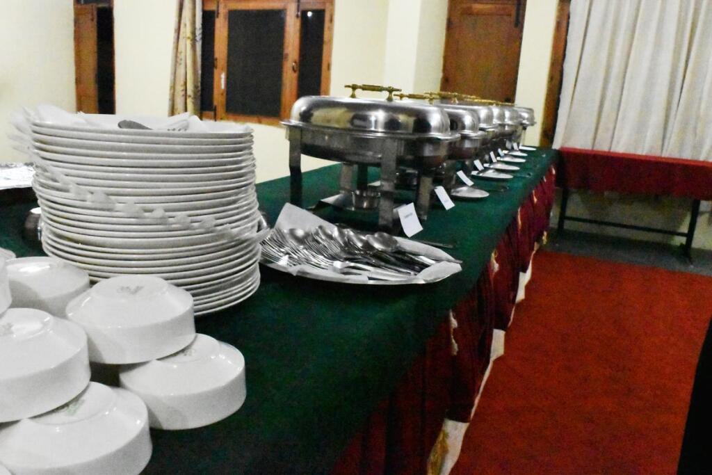 Лех: Hotel Satkar Residency