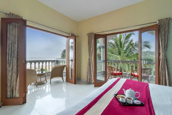 Бага: Larios Beach Holidays