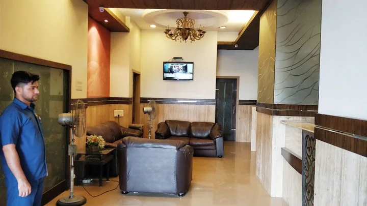 Мумбаи: Hotel Sion Residency