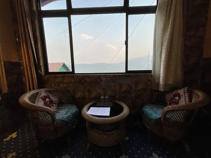 Дарджилинг: Hotel Long Island