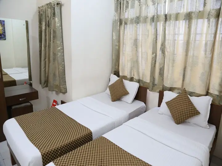 OYO 8997 Angeethi Hotel — фото 4