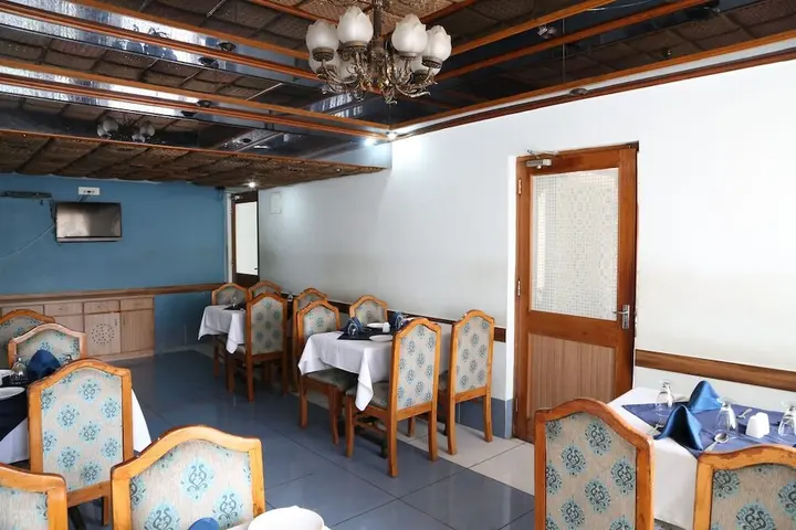Аурангабад: OYO 8997 Angeethi Hotel