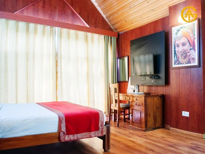 Куфри: Evaan Resorts Oakwood Hamlet Shoghi