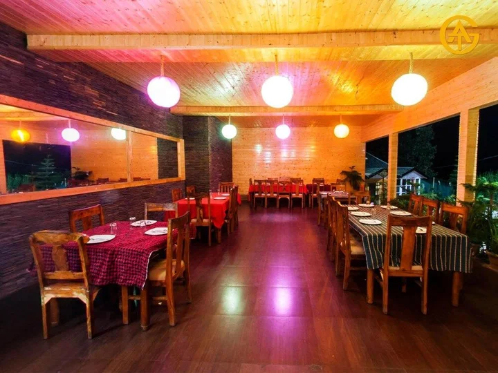 Куфри: Evaan Resorts Oakwood Hamlet Shoghi