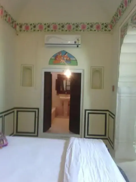 Навалгарх: Hotel Royal Rest