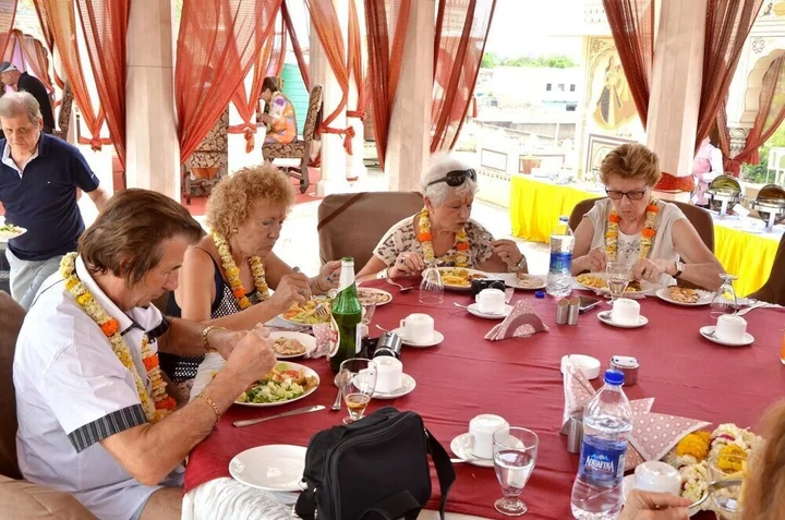 Навалгарх: Hotel Royal Rest