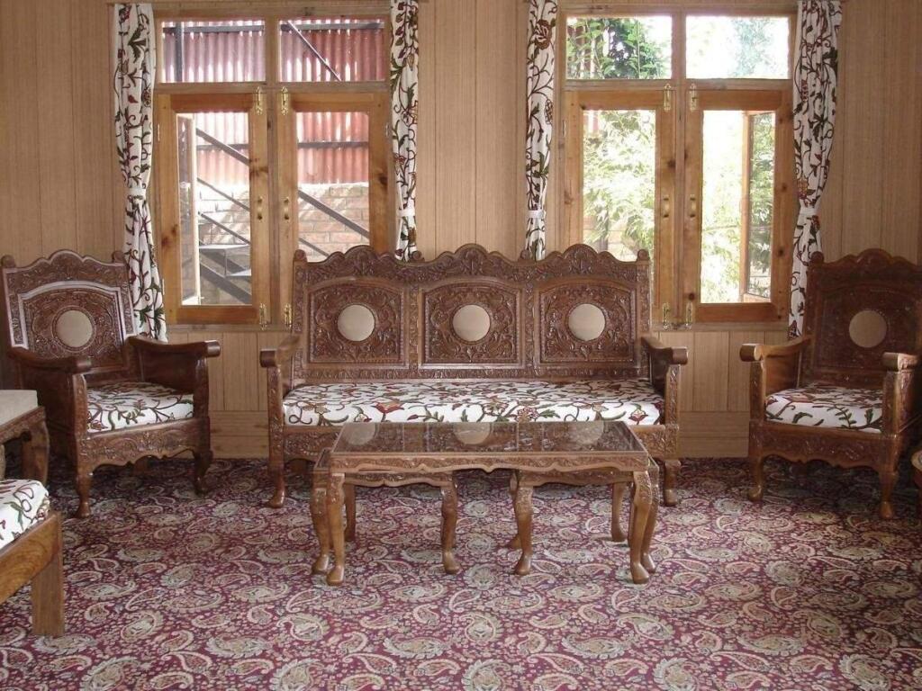 Шринагар: The Oasis Srinagar