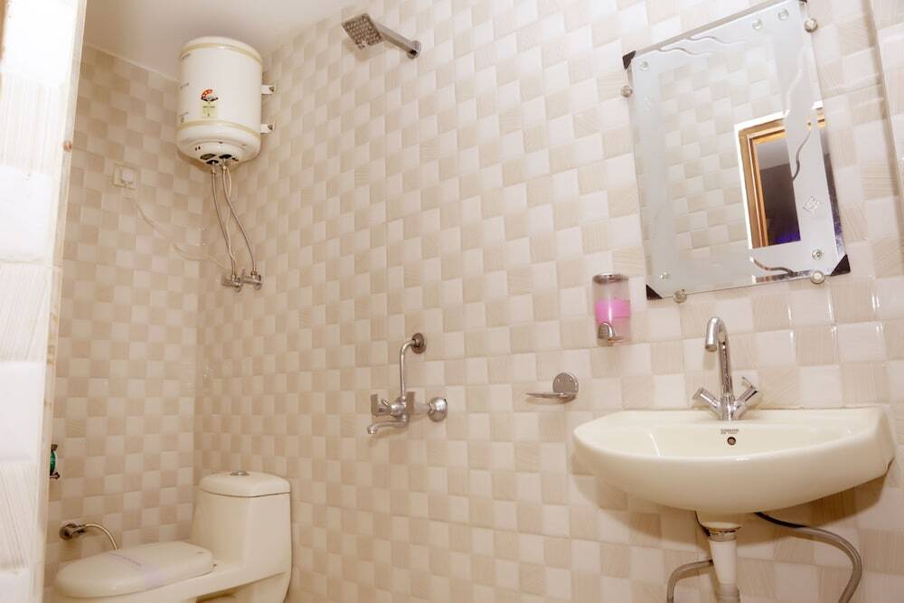 Нью-Дели: Vishal Hotel By Comfort Rooms