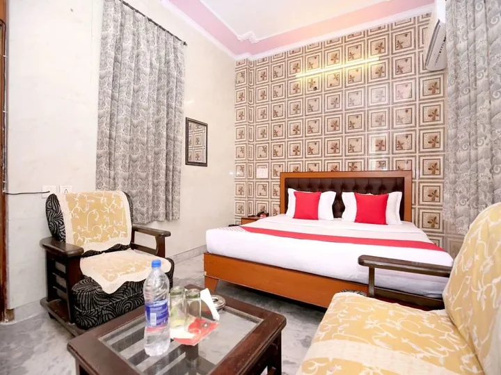 Чандигарх: Golden Palms Hotel & Spa