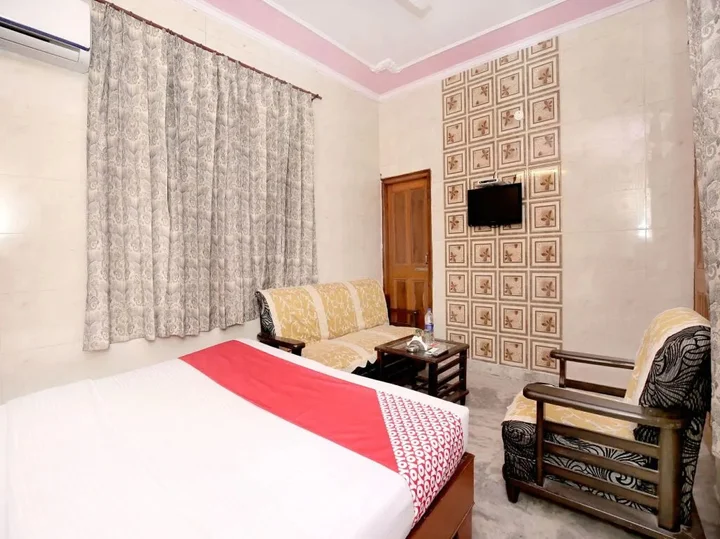 Чандигарх: Golden Palms Hotel & Spa
