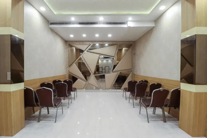 Канпур: The Millionaire Suites