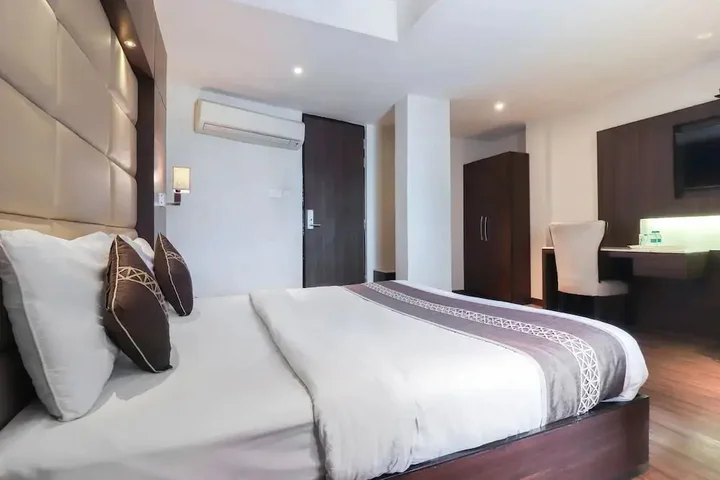 Канпур: The Millionaire Suites
