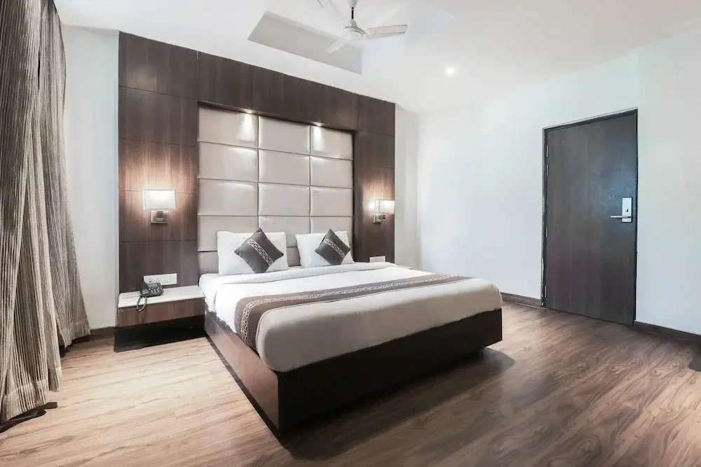 Канпур: The Millionaire Suites