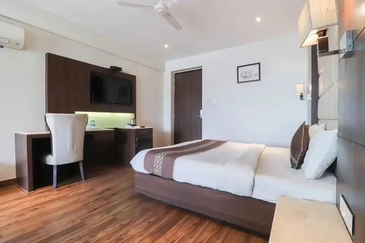 Канпур: The Millionaire Suites
