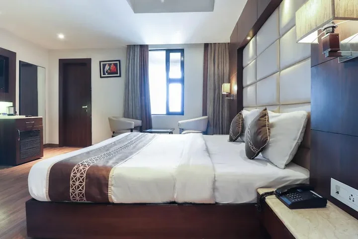 Канпур: The Millionaire Suites