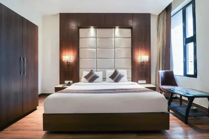 Канпур: The Millionaire Suites