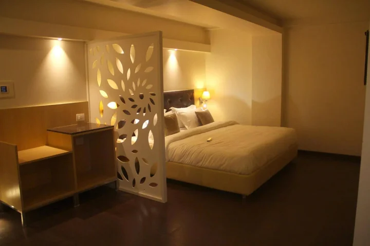 Вапи: Hotel The Blossom
