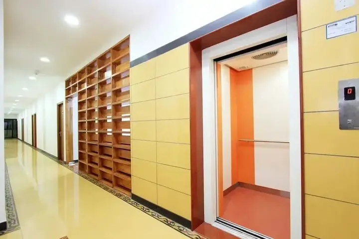 Yedakumeri: Hotel Dwara, Kukke Subrahmanya
