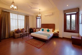 Кангра: White Ridge Hotel