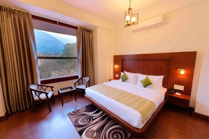 Кангра: White Ridge Hotel